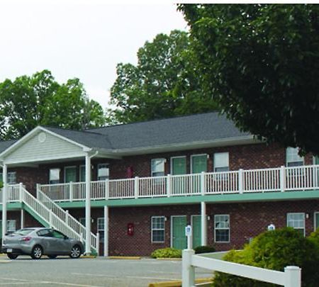 Eastside Suites Lynchburg Ngoại thất bức ảnh