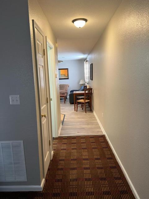 Eastside Suites Lynchburg Ngoại thất bức ảnh