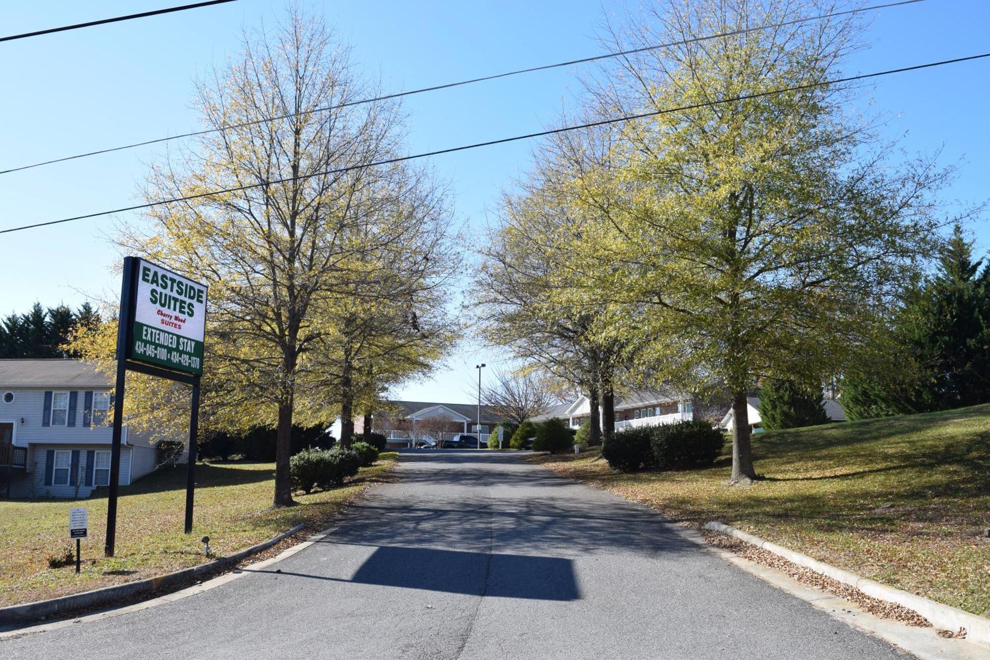 Eastside Suites Lynchburg Ngoại thất bức ảnh