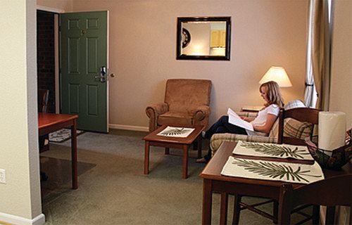 Eastside Suites Lynchburg Ngoại thất bức ảnh